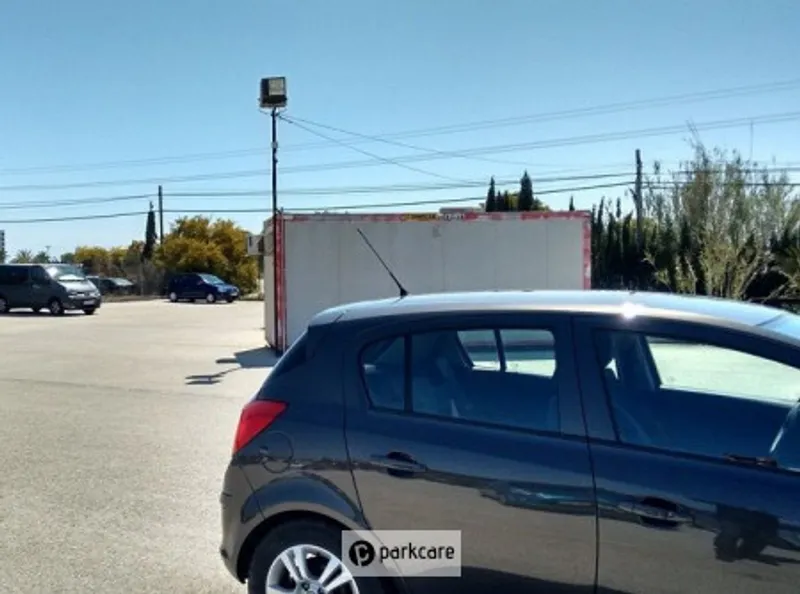 Vista lateral aparcamiento ALC Valet Parking Alicante