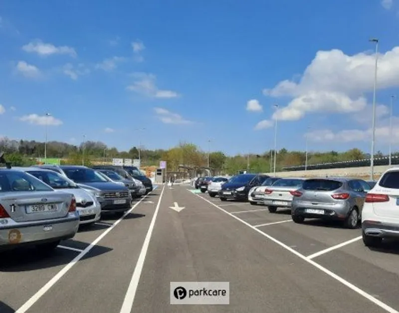 Parking Bajo Coste Aeropuerto Bilbao imagen 2